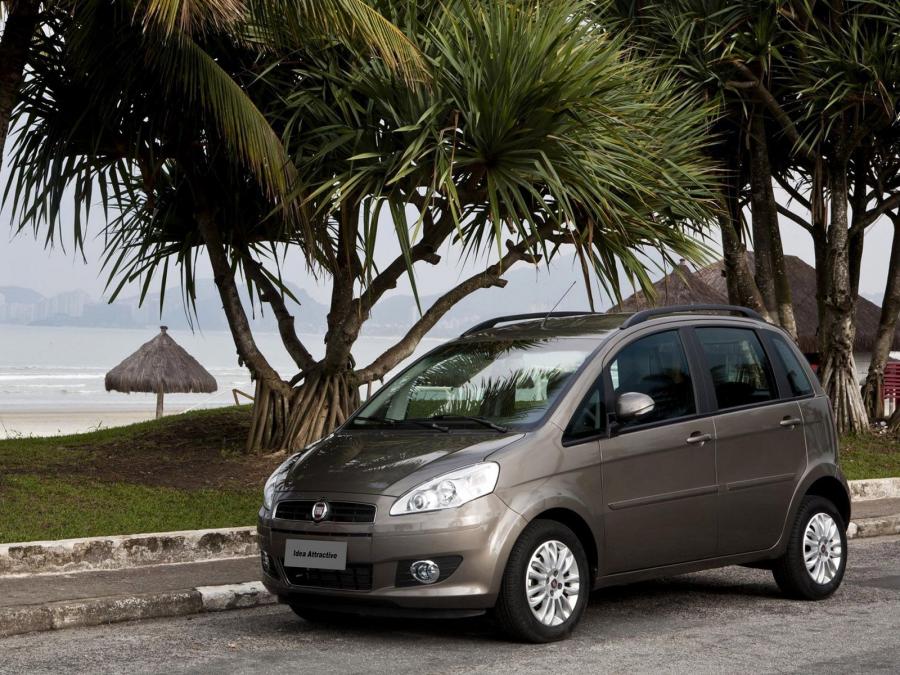  Fiat Idea 2010 года  (BR) (фото 4 из 16)